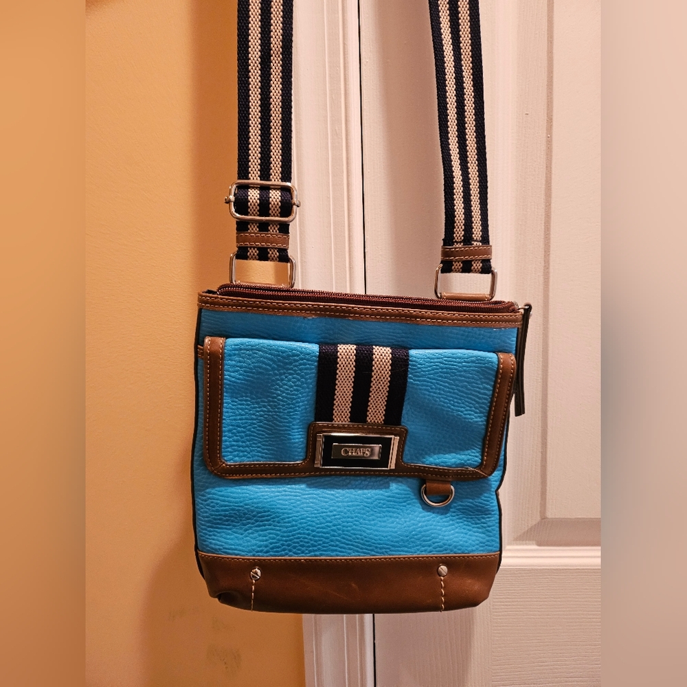 Chaps blue crossbody bag